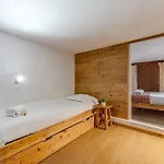 Cozy Mountain - Ski-in Ski-out Access, Balcony & Parking - Le Silveralp ואל טורנס