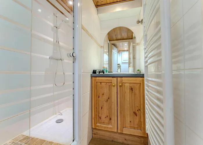 Cozy Mountain - Ski-in Ski-out Access, Balcony&parking - Résidence Le Silveralp